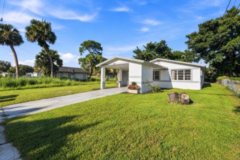 House in St. Lucie, Florida 3 bedrooms, 109.25 sq.m. № 2362145 - photo 27