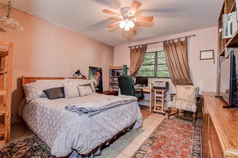 House in Brooksville, Florida 4 bedrooms, 232.44 sq.m. № 1845243 - photo 20