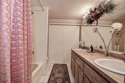 House in Brooksville, Florida 4 bedrooms, 232.44 sq.m. № 1845243 - photo 21