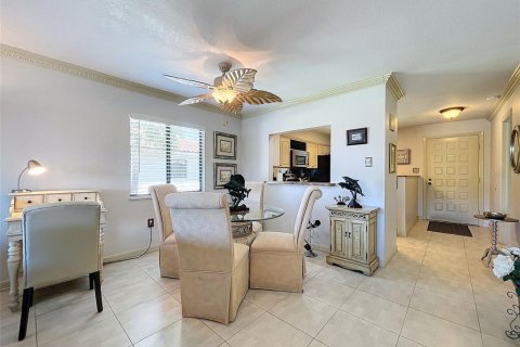 Condominio en venta en Tarpon Springs, Florida, 2 dormitorios, 98.94 m2 № 2356426 - foto 10