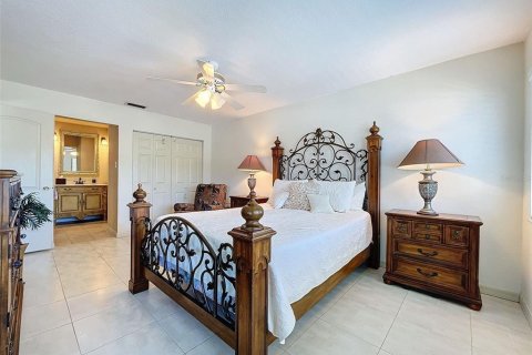 Condominio en venta en Tarpon Springs, Florida, 2 dormitorios, 98.94 m2 № 2356426 - foto 23