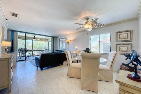 Condominio en venta en Tarpon Springs, Florida, 2 dormitorios, 98.94 m2 № 2356426 - foto 12