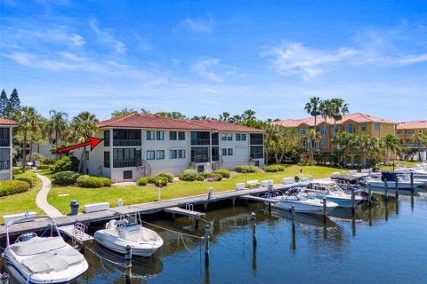 Condo in Tarpon Springs, Florida, 2 bedrooms  № 2356426