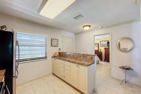 Condominio en venta en Tarpon Springs, Florida, 2 dormitorios, 98.94 m2 № 2356426 - foto 7