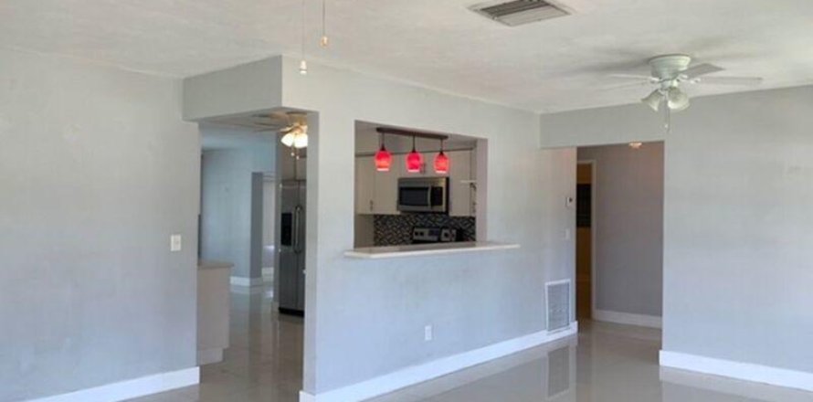 Villa ou maison à Oakland Park, Floride 3 chambres, 156.08 m2 № 1208240