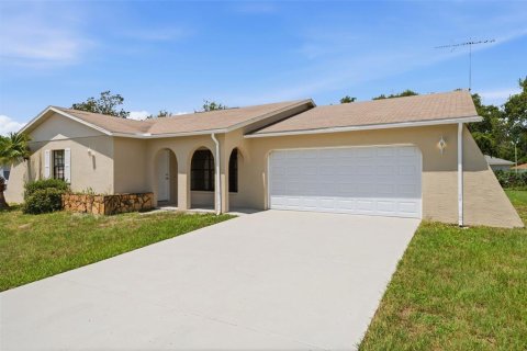 Casa en Hudson, Florida 3 dormitorios, 140.65 m2 № 2266398