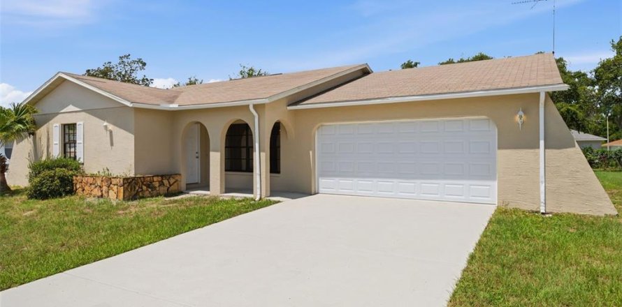 Casa en Hudson, Florida 3 dormitorios, 140.65 m2 № 2266398