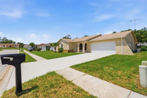 Casa en venta en Hudson, Florida, 3 dormitorios, 140.65 m2 № 2266398 - foto 3