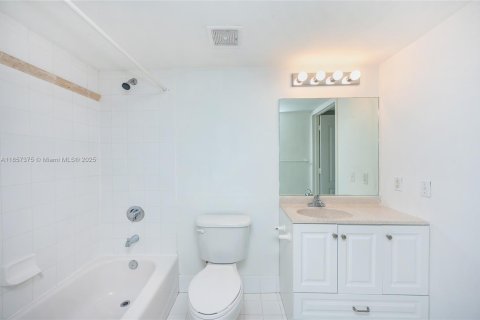 Copropriété à louer à Miami, Floride: 2 chambres, 95.69 m2 № 1881684 - photo 16