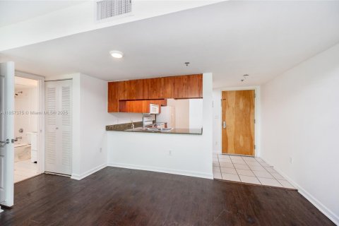 Copropriété à louer à Miami, Floride: 2 chambres, 95.69 m2 № 1881684 - photo 9