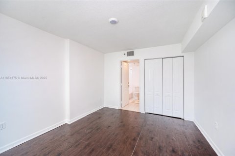 Copropriété à louer à Miami, Floride: 2 chambres, 95.69 m2 № 1881684 - photo 15