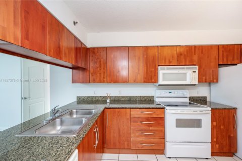 Copropriété à louer à Miami, Floride: 2 chambres, 95.69 m2 № 1881684 - photo 11