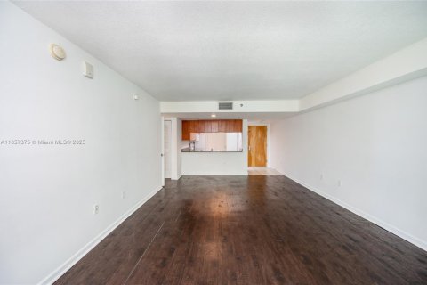 Copropriété à louer à Miami, Floride: 2 chambres, 95.69 m2 № 1881684 - photo 14