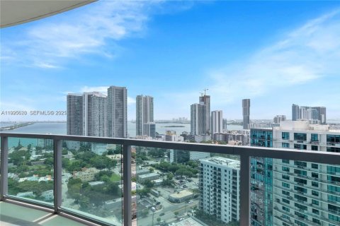Купить кондоминиум в Майами, Флорида 1 спальня, 79.99м2, № 1986829 - фото 2