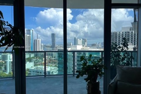 Купить кондоминиум в Майами, Флорида 1 спальня, 79.99м2, № 1986829 - фото 17