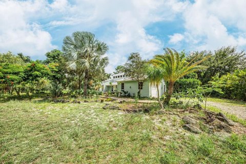 House in Stuart, Florida 3 bedrooms, 167.69 sq.m. № 1902055 - photo 7