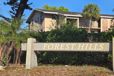 Condo in Coral Springs, Florida, 2 bedrooms  № 1746221 - photo 1