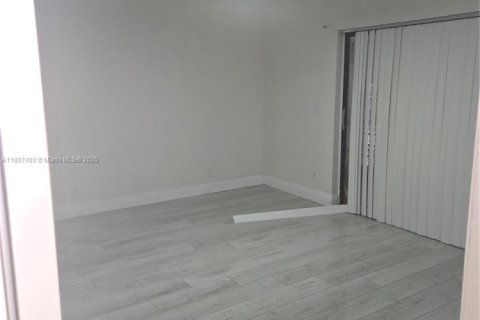 Condo in Coral Springs, Florida, 2 bedrooms  № 1746221 - photo 20