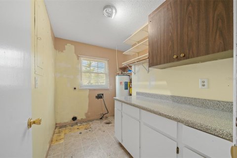 Casa en venta en Ocala, Florida, 5 dormitorios, 378.11 m2 № 1540612 - foto 10