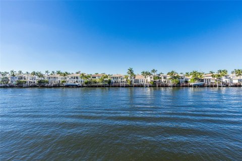 Copropriété à vendre à Hollywood, Floride: 2 chambres, 101.64 m2 № 1956791 - photo 23