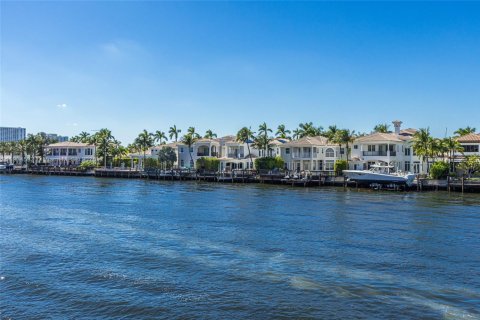 Copropriété à vendre à Hollywood, Floride: 2 chambres, 101.64 m2 № 1956791 - photo 22