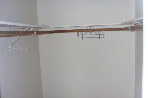 Condominio en venta en Hallandale Beach, Florida, 1 dormitorio, 88.26 m2 № 1888975 - foto 6
