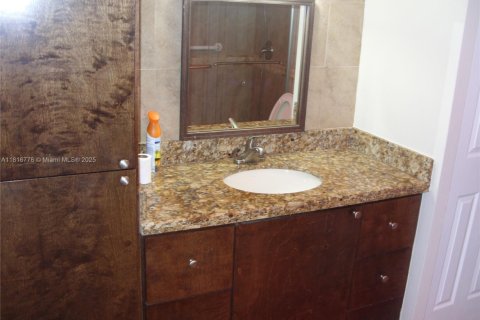 Condominio en venta en Hallandale Beach, Florida, 1 dormitorio, 88.26 m2 № 1888975 - foto 5