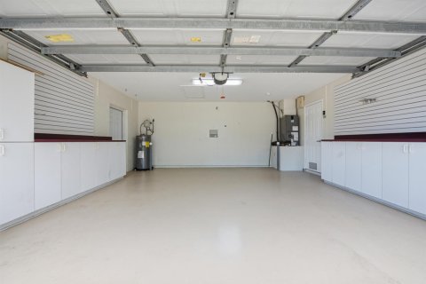 House in Stuart, Florida 3 bedrooms, 109.81 sq.m. № 2179880 - photo 21