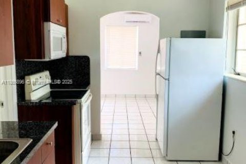 Appartement à louer à Miami, Floride: 1 chambre, 46.45 m2 № 1897620 - photo 2