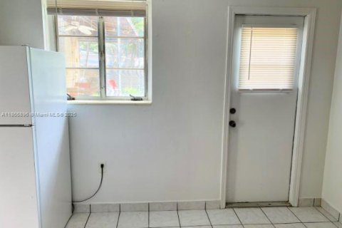 Appartement à louer à Miami, Floride: 1 chambre, 46.45 m2 № 1897620 - photo 4