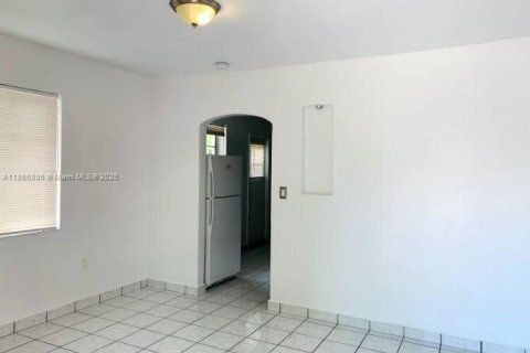 Appartement à louer à Miami, Floride: 1 chambre, 46.45 m2 № 1897620 - photo 5