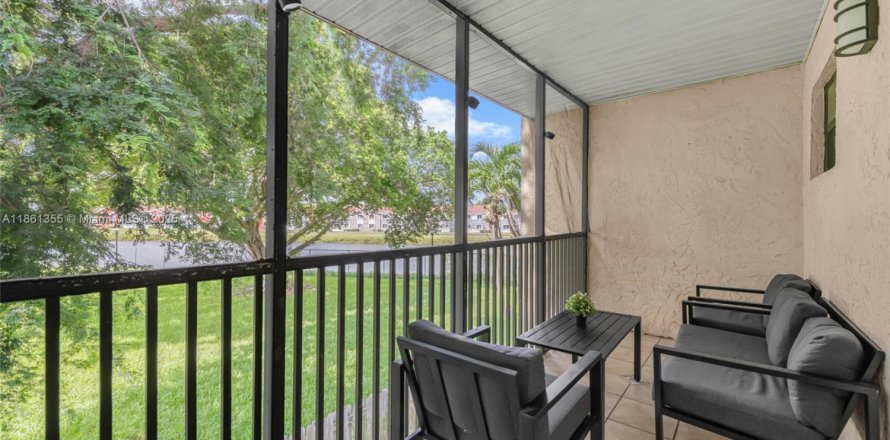 Condo in Cutler Bay, Florida, 1 bedroom  № 1892407