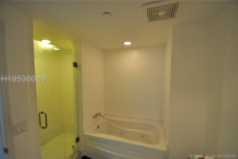 Copropriété à louer à Miami, Floride: 1 chambre, 68.56 m2 № 1845835 - photo 18