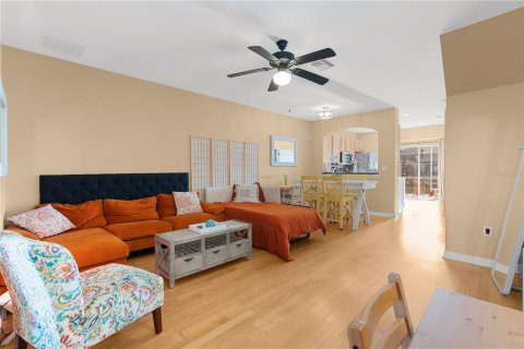 Touwnhouse à louer à Riverview, Floride: 2 chambres, 129.13 m2 № 2206048 - photo 10