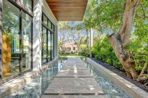 Купить виллу или дом в Голден-Бич, Флорида 6 спален, № 2039719 - фото 11