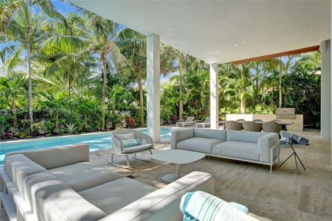 Купить виллу или дом в Голден-Бич, Флорида 6 спален, № 2039719 - фото 25