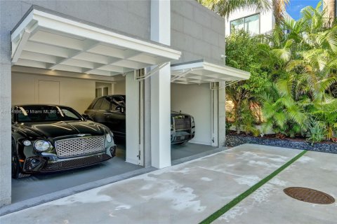 Купить виллу или дом в Голден-Бич, Флорида 6 спален, № 2039719 - фото 6