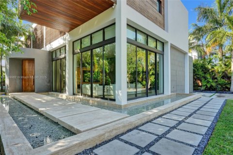 Купить виллу или дом в Голден-Бич, Флорида 6 спален, № 2039719 - фото 7