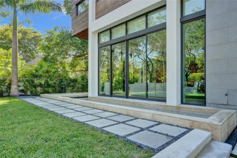 Купить виллу или дом в Голден-Бич, Флорида 6 спален, № 2039719 - фото 4