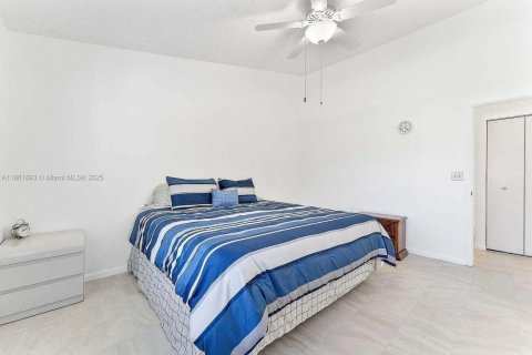 Condo in Coconut Creek, Florida, 2 bedrooms  № 1957470 - photo 9