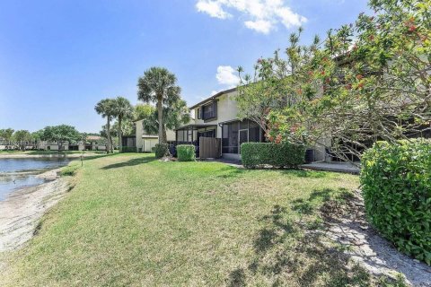 Condo in Coconut Creek, Florida, 2 bedrooms  № 1957470 - photo 7