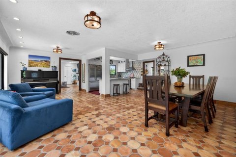 Casa en venta en Gulfport, Florida, 4 dormitorios, 245.17 m2 № 2091653 - foto 8