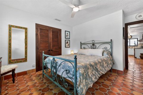 Casa en venta en Gulfport, Florida, 4 dormitorios, 245.17 m2 № 2091653 - foto 28
