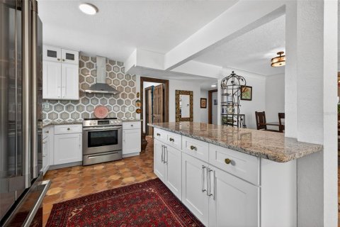 Casa en venta en Gulfport, Florida, 4 dormitorios, 245.17 m2 № 2091653 - foto 10