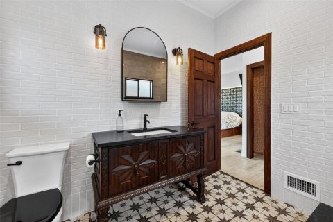 Casa en venta en Gulfport, Florida, 4 dormitorios, 245.17 m2 № 2091653 - foto 24