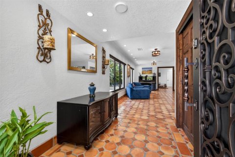 Casa en venta en Gulfport, Florida, 4 dormitorios, 245.17 m2 № 2091653 - foto 4