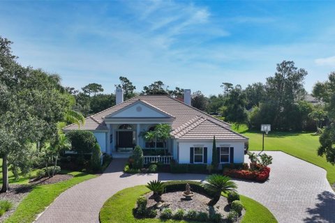 House in Bradenton, Florida 3 bedrooms, 340.21 sq.m. № 1832162 - photo 7