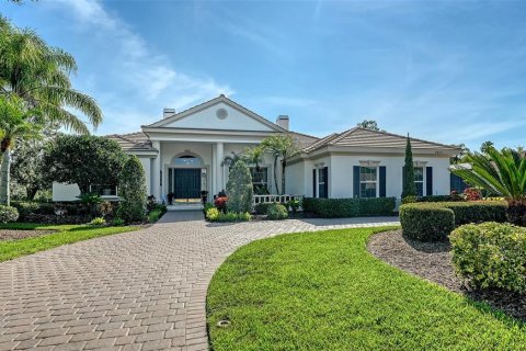 House in Bradenton, Florida 3 bedrooms, 340.21 sq.m. № 1832162 - photo 1