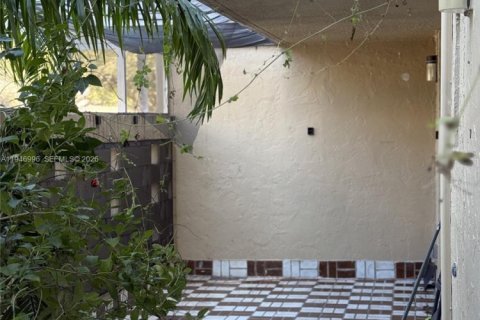 Copropriété à louer à Plantation, Floride: 2 chambres, 117.06 m2 № 2006902 - photo 8