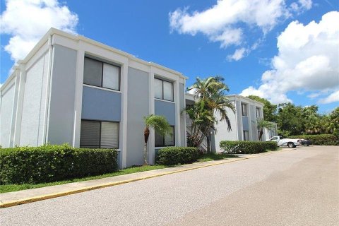 Condo in Bradenton, Florida, 1 bedroom  № 1808076 - photo 2